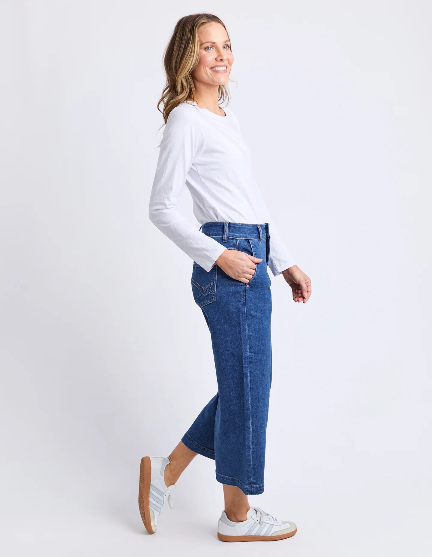 Elm| Sidney Cropped Wide Leg Jean Dark Blue Wash