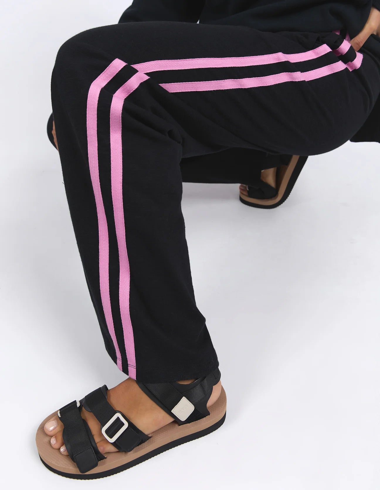Power Pant Black With Neon Pink
