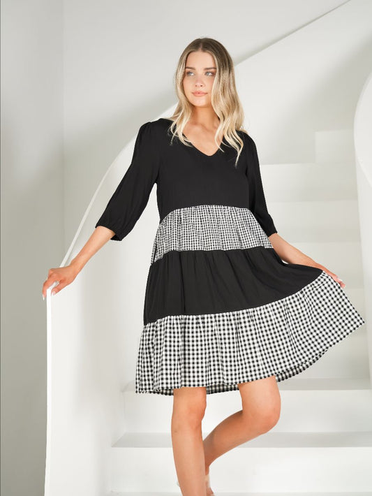 Gingham colour block- black & white
