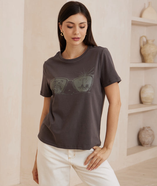 Sunnies tee