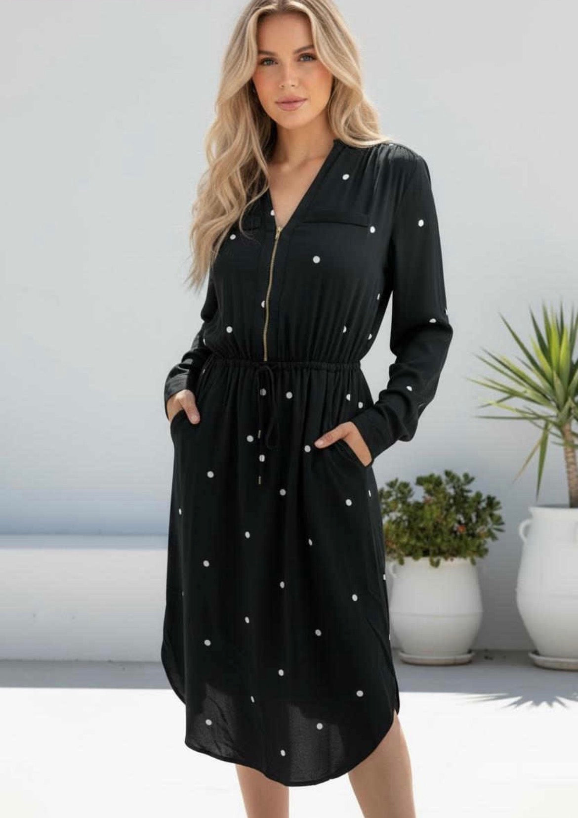Zip dress black