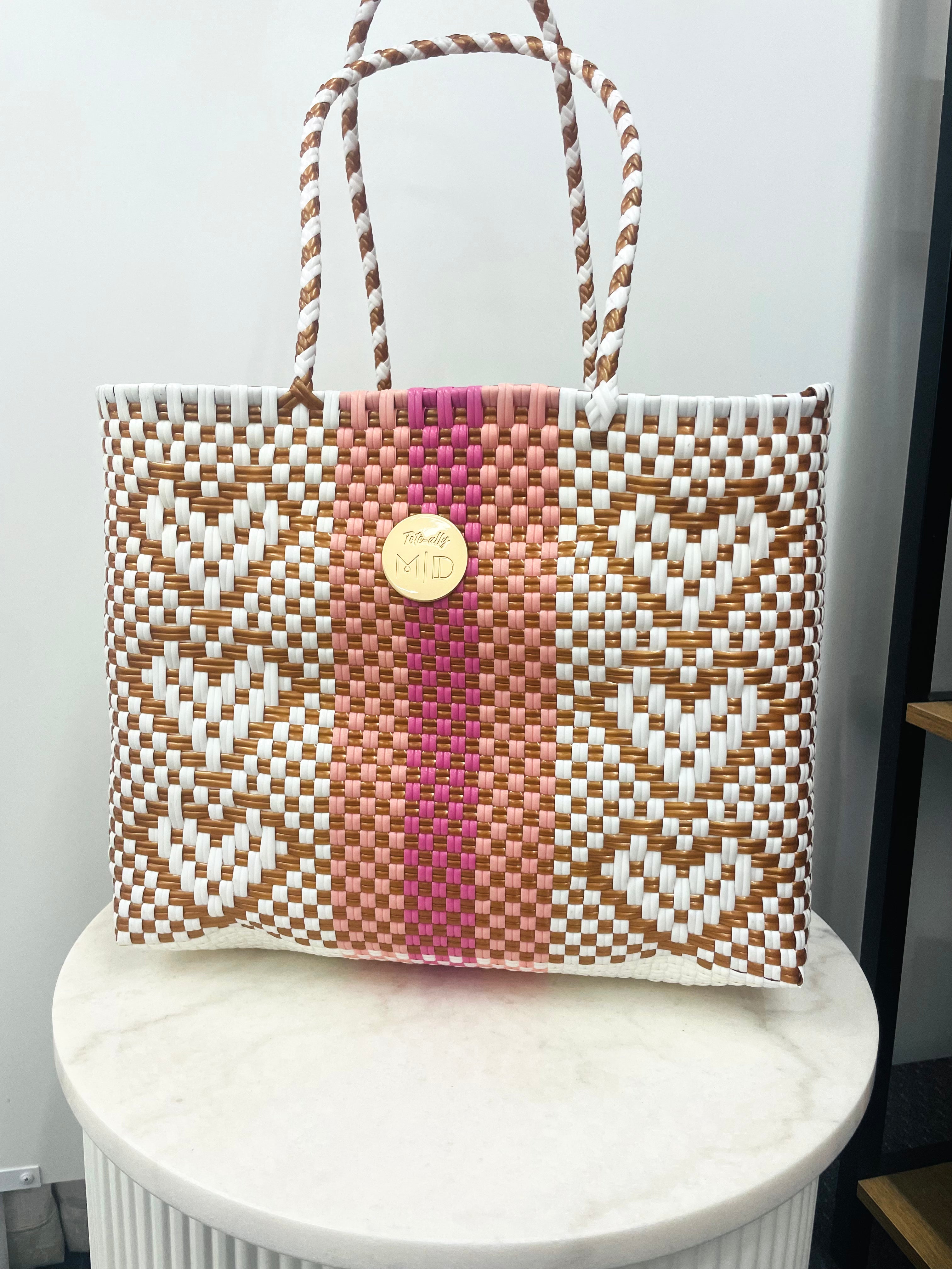 Miss Dolly | Hearts Medium