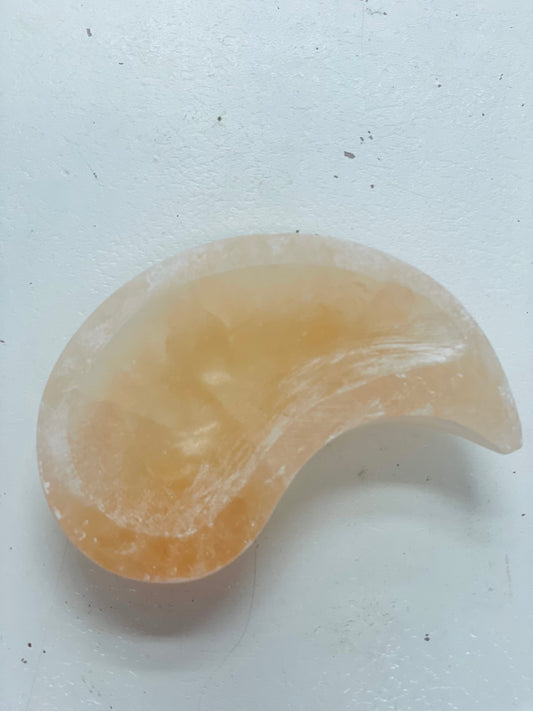 Himalayan salt dish