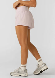Stretch & Stride Pocket Run Short- pale orchid lilac