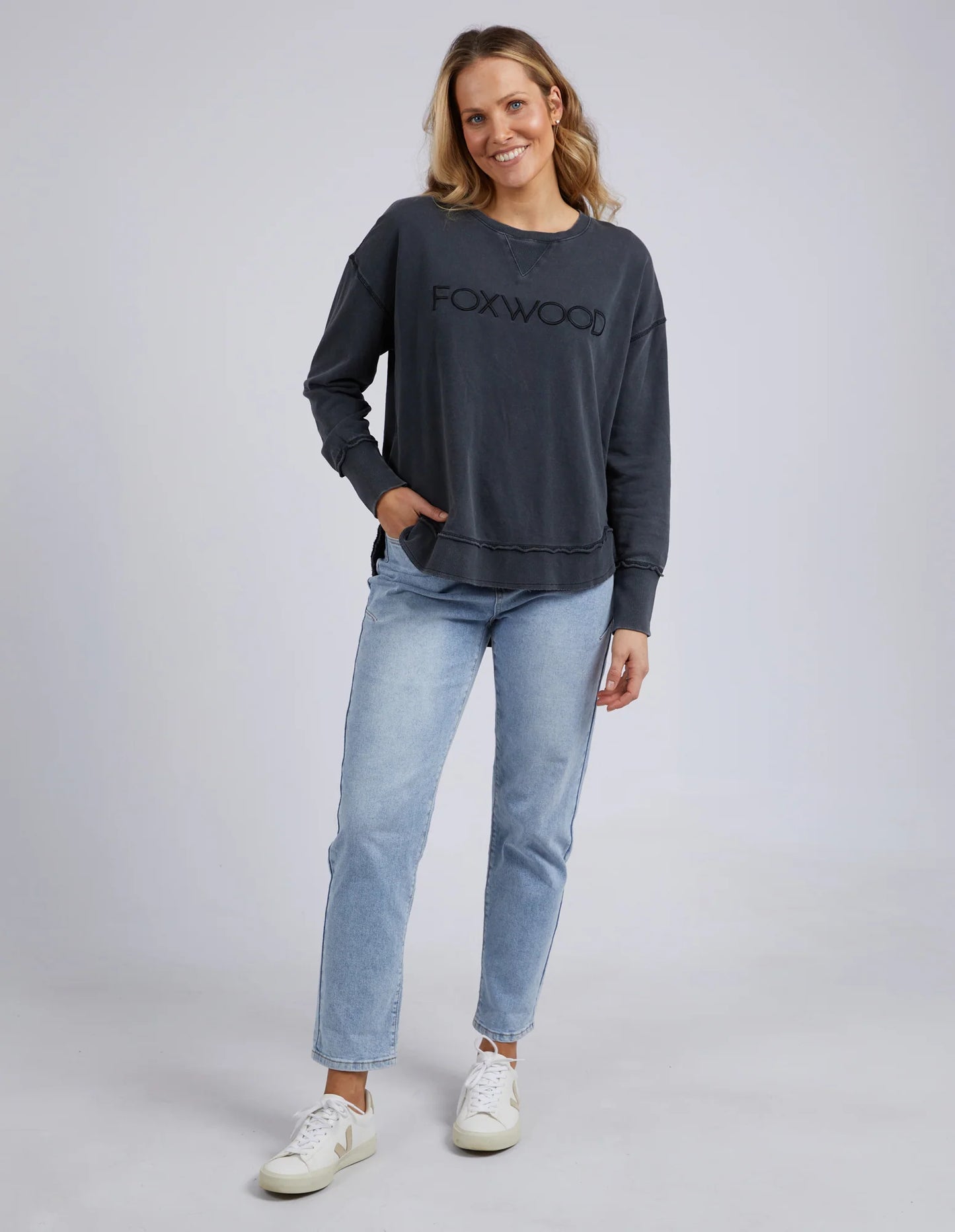 Washed Simplified Crew- Washed Black