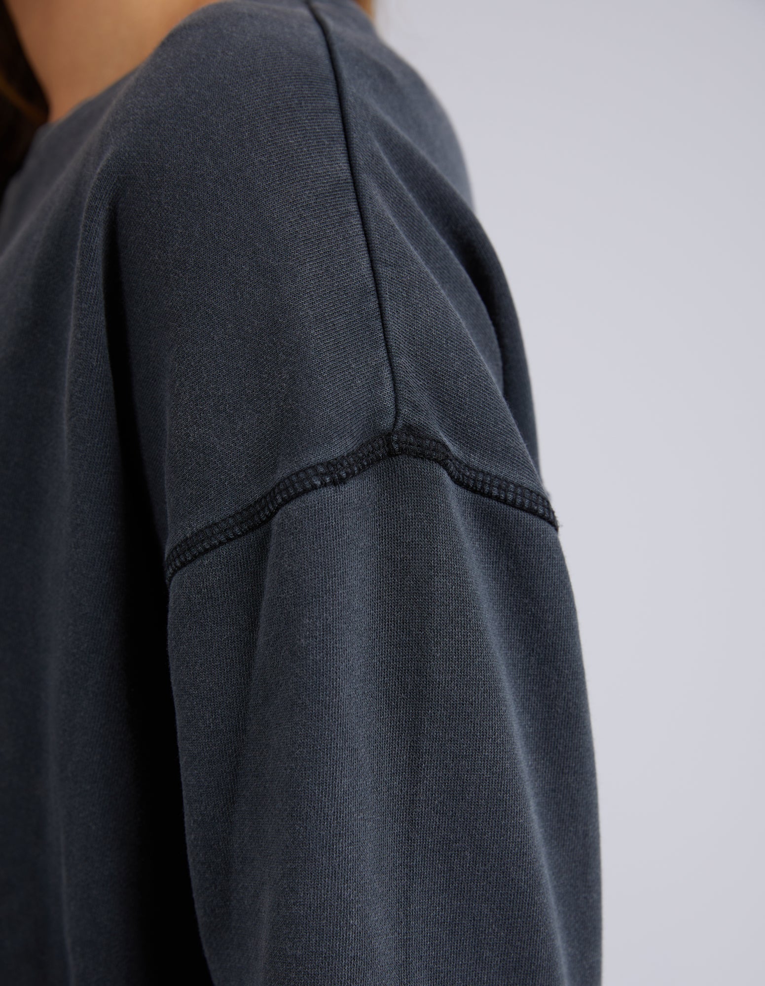 Washed Simplified Crew- Washed Black