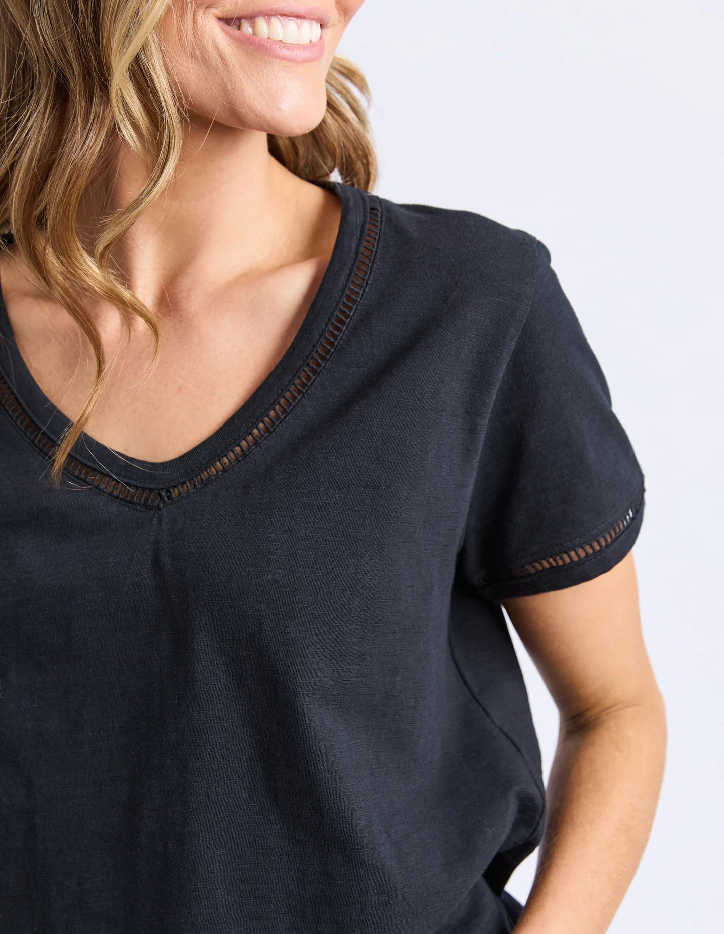 Elm| Victoria S/S Tee Black