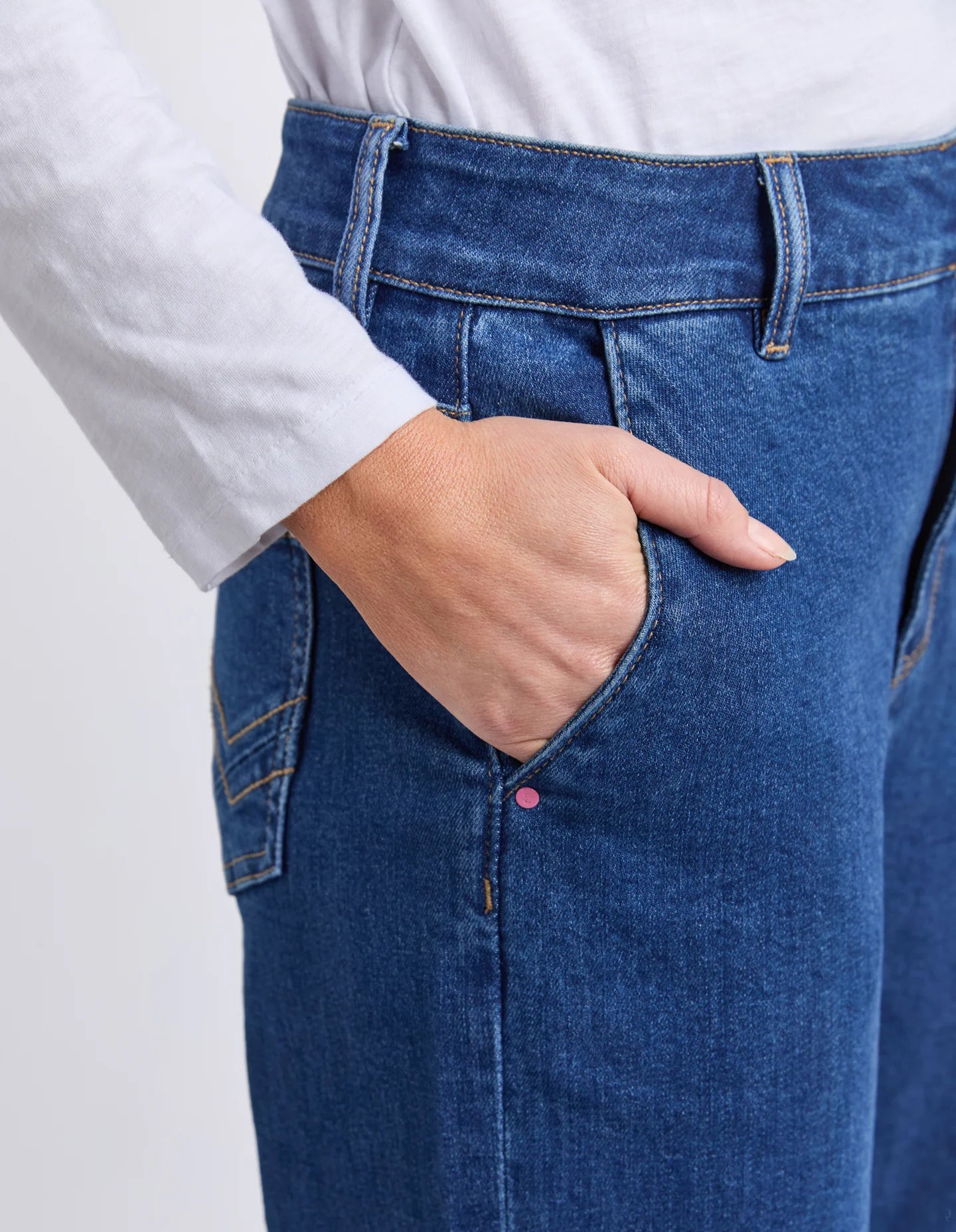 Elm| Sidney Cropped Wide Leg Jean Dark Blue Wash