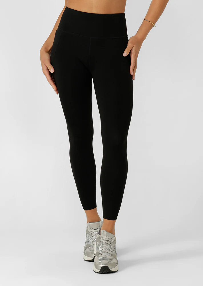 Lorna Jane| Amy No Chafe Phone Pocket Ankle Biter Leggings