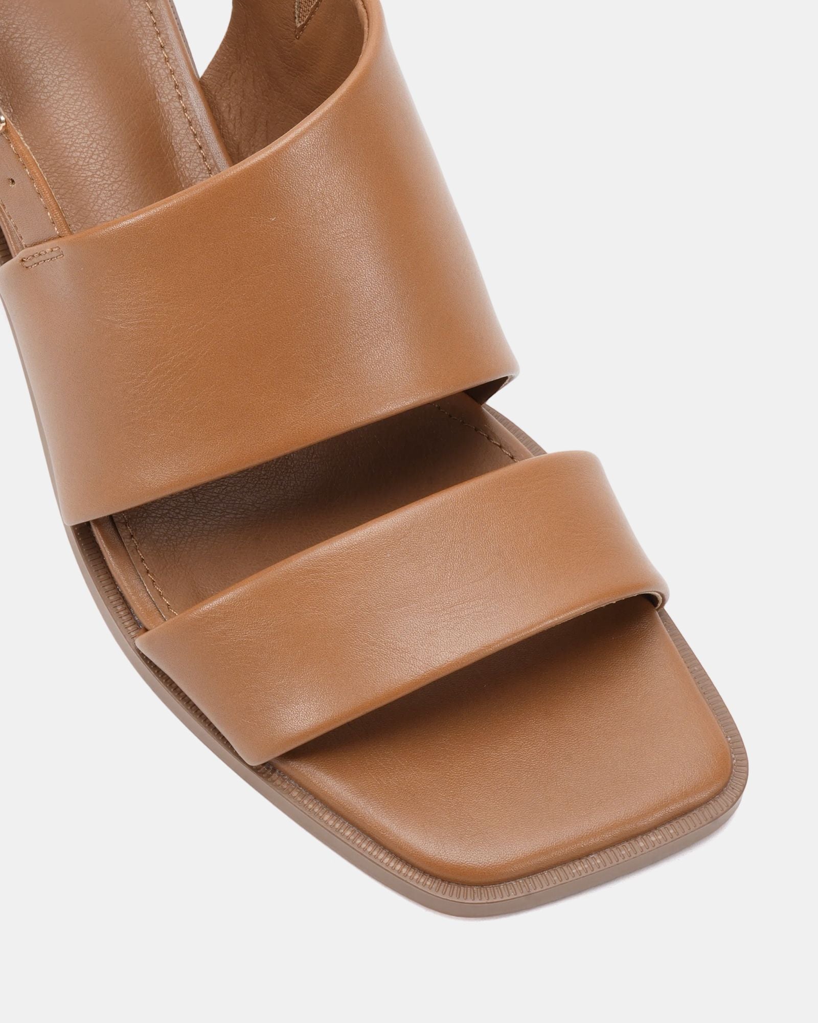 Novo | UPPMA CARAMEL LOW HEELS