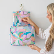 LARGE HANGING TOILETRY BAG