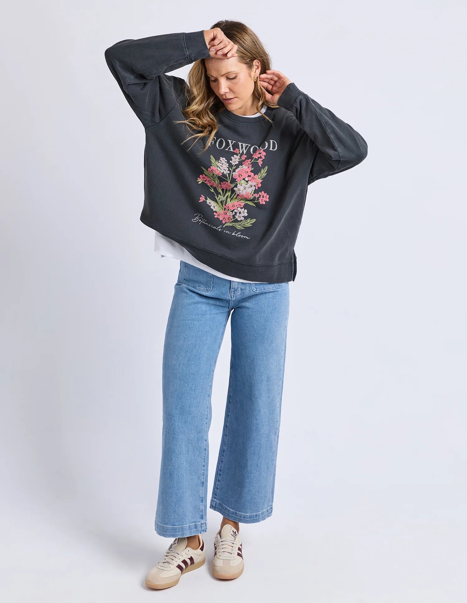 Foxwood| Flowers Crew Washed Black