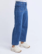 Elm|Alyssa Front Pocket Jean Mid Blue Wash