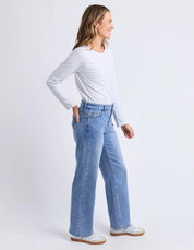 Evie Straight Leg Jean Mid Blue Wash