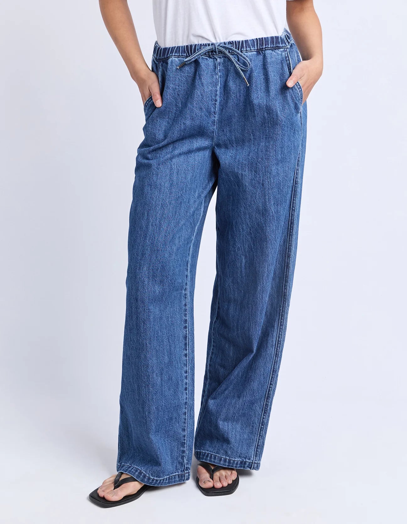 Delvine Jean Mid Blue