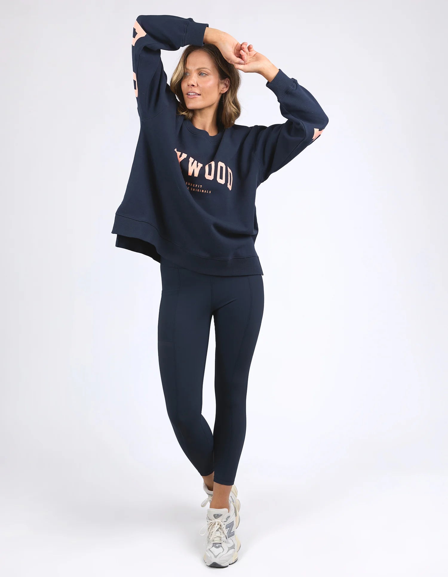 Interval Crew Navy With Peach