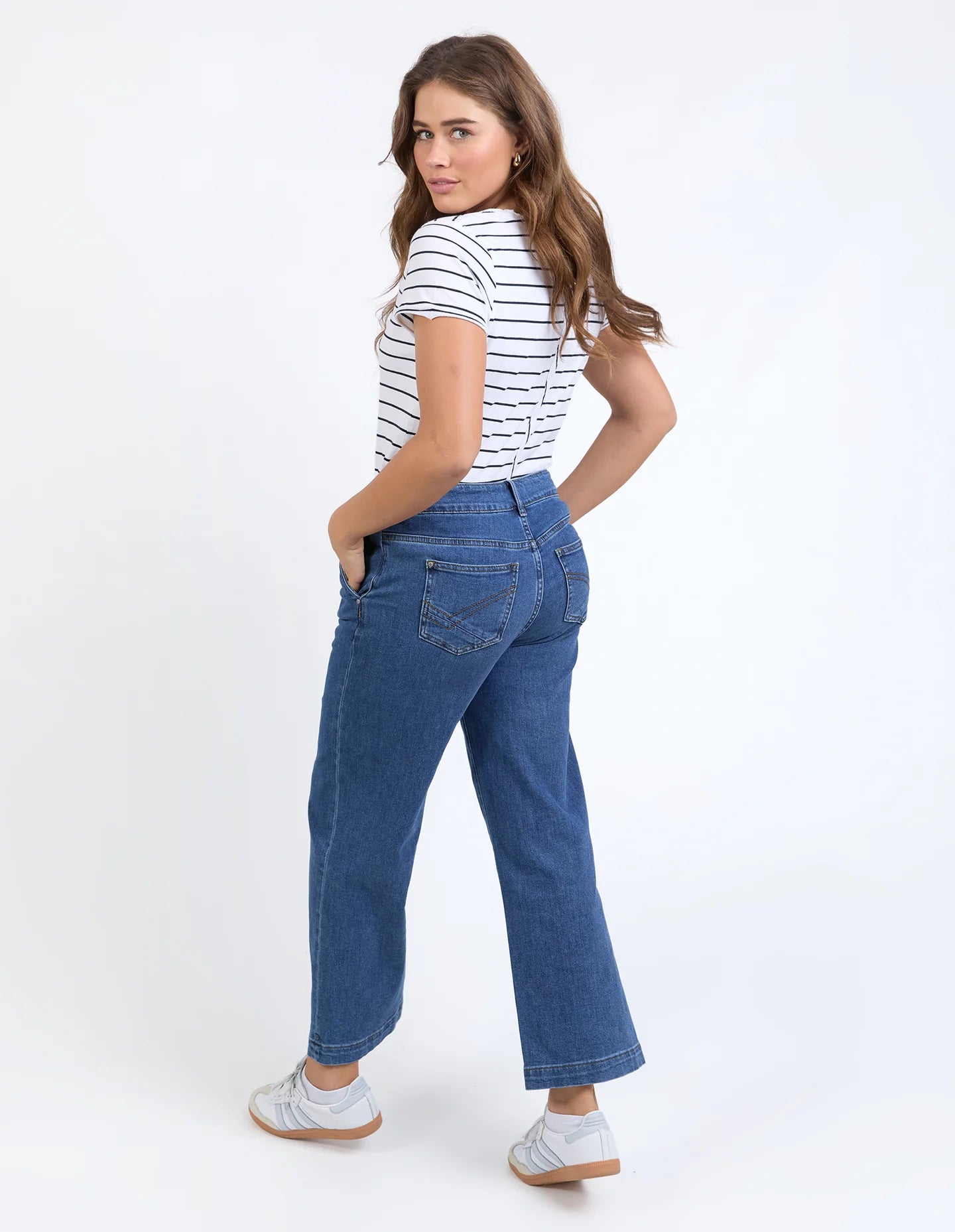 Elm| Izzy Wide Leg Jean Dark Blue Wash