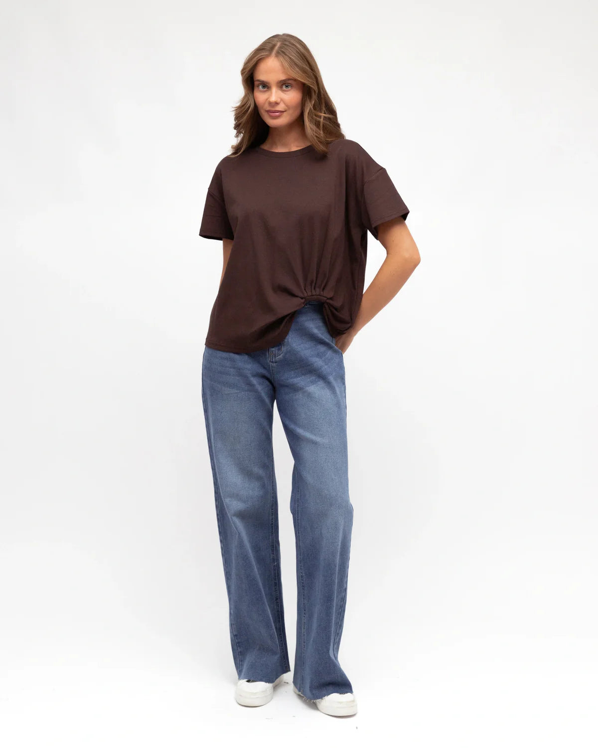 EASY TUCK TEE