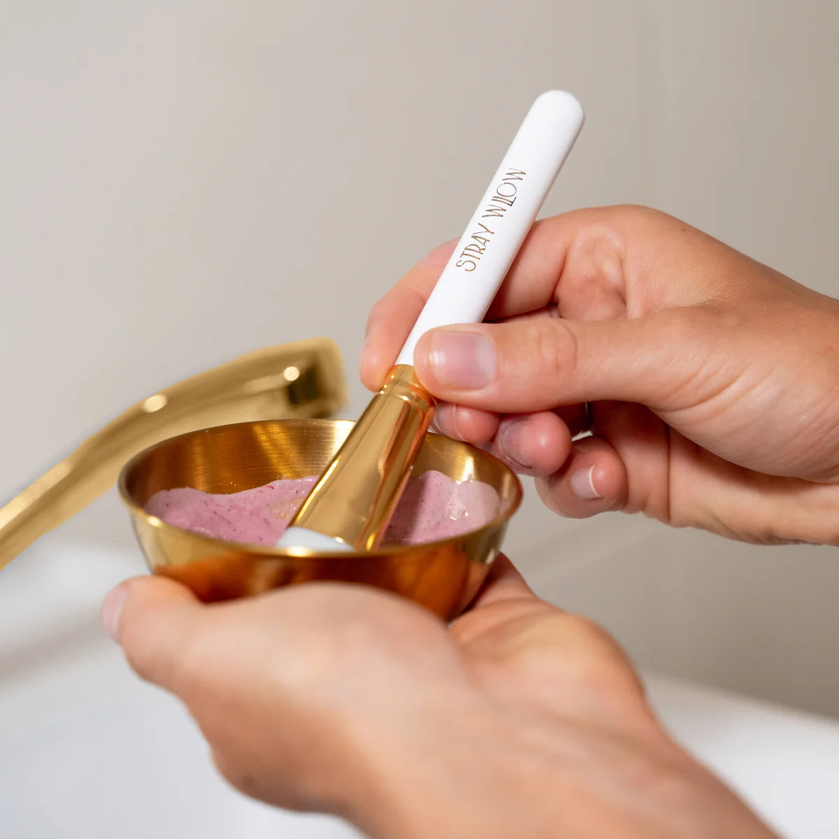 Stray Willow Facial Mask- pink vitamin C