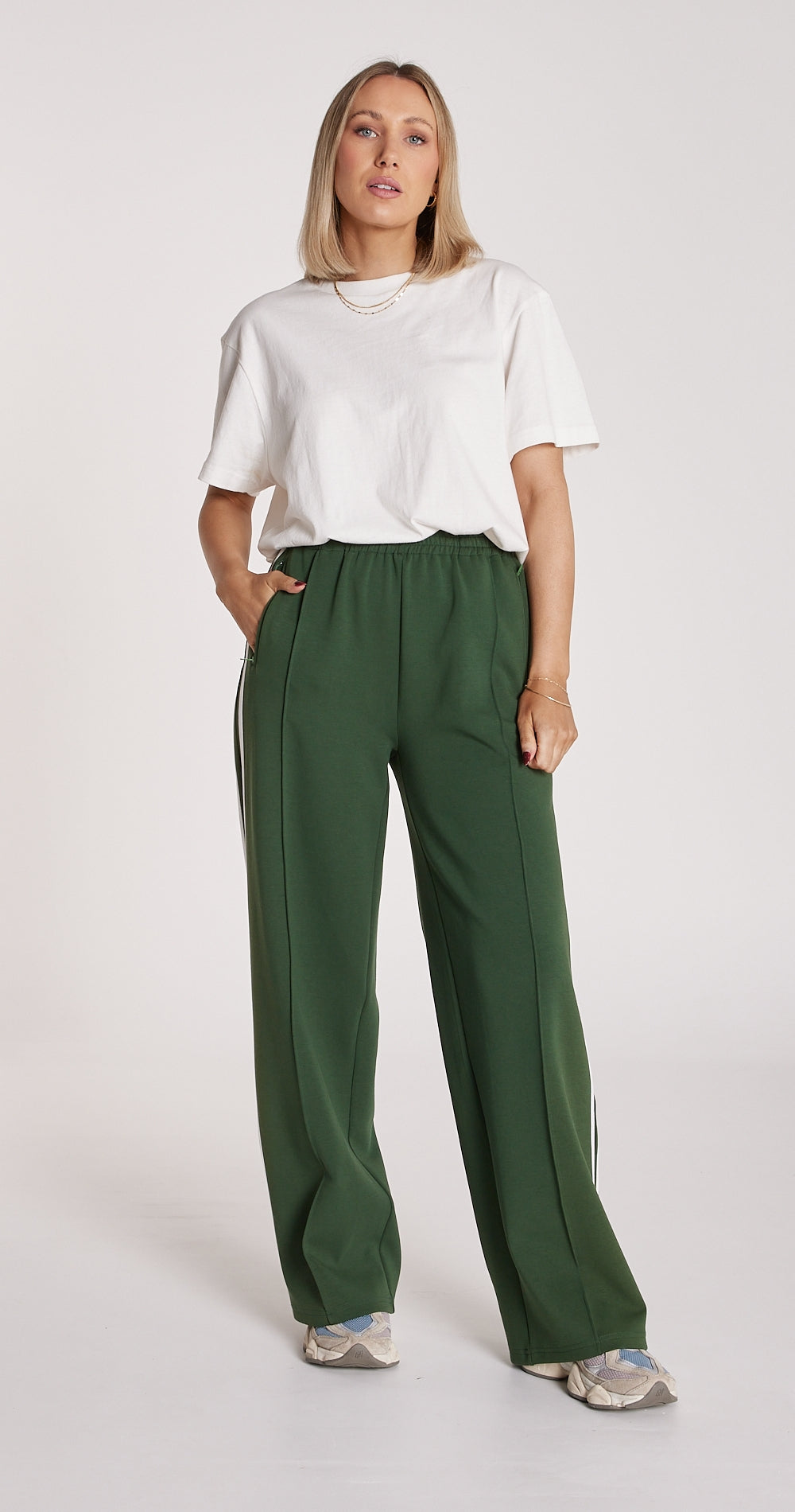 NOAH WIDE PANT - GREEN STRIPE