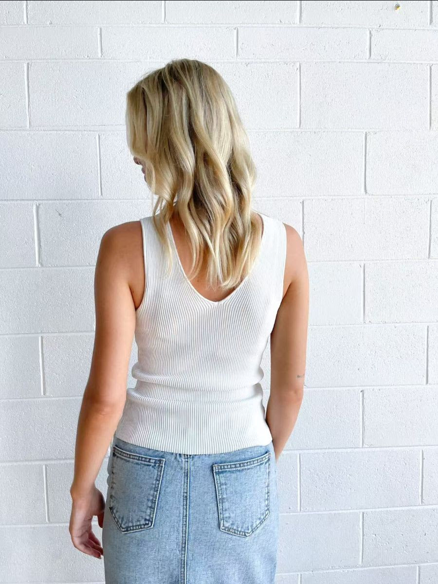 Dayna top- mocha & white