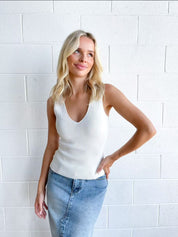 Dayna top- mocha & white