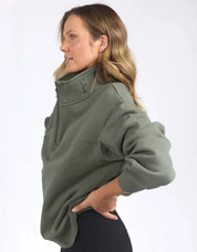 College zip crew khaki