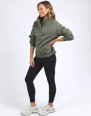 College zip crew khaki